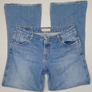BKE UNION Size 31x31 1/2 Relaxed Boot Cut Jeans